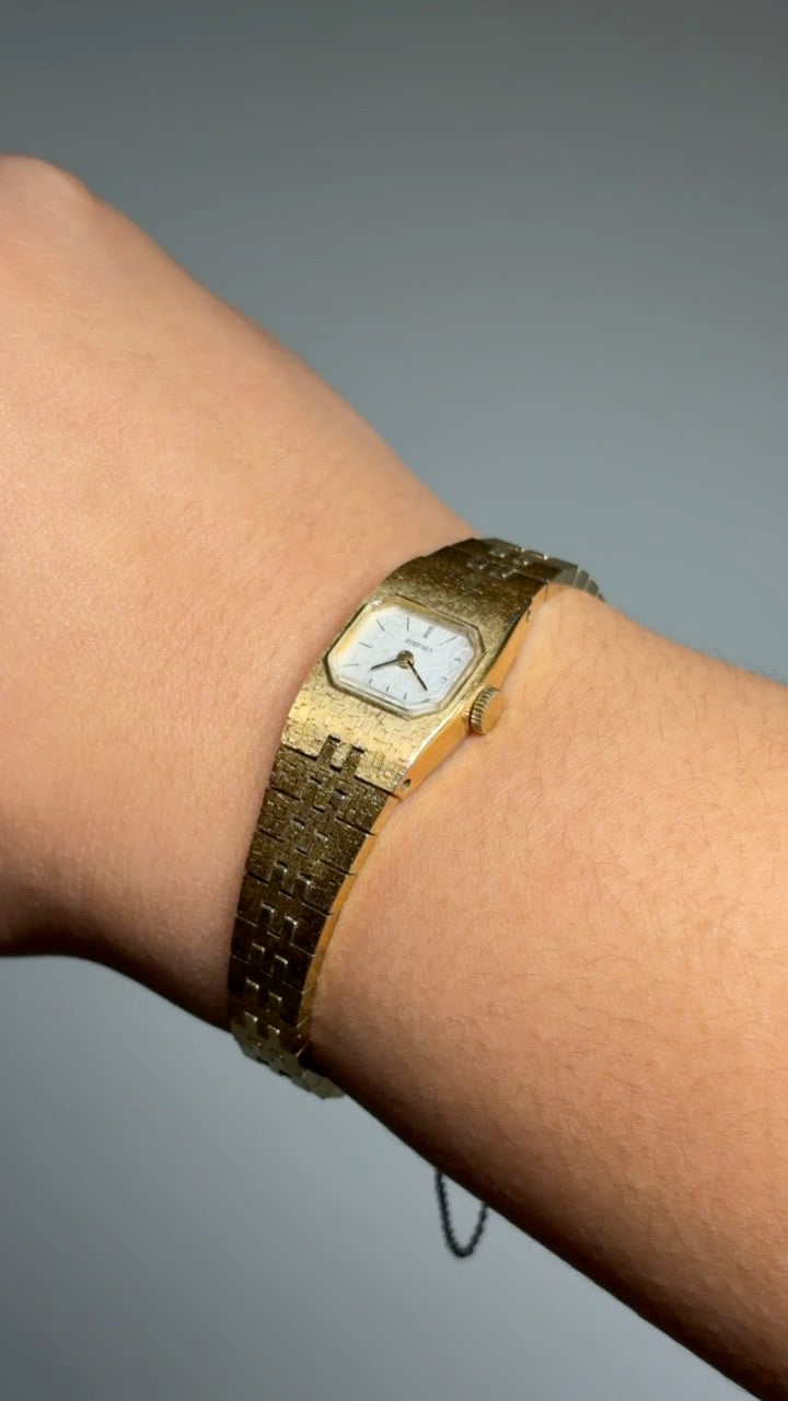 Vintage Gold Dainty Mechanical Seiko