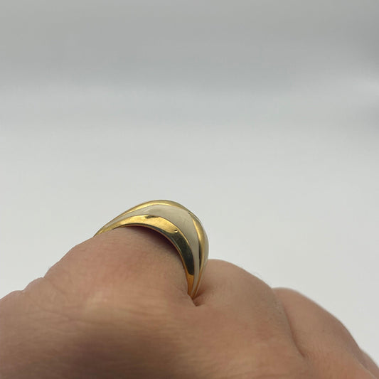 80's Avon White Enamel Gold-tone Ring