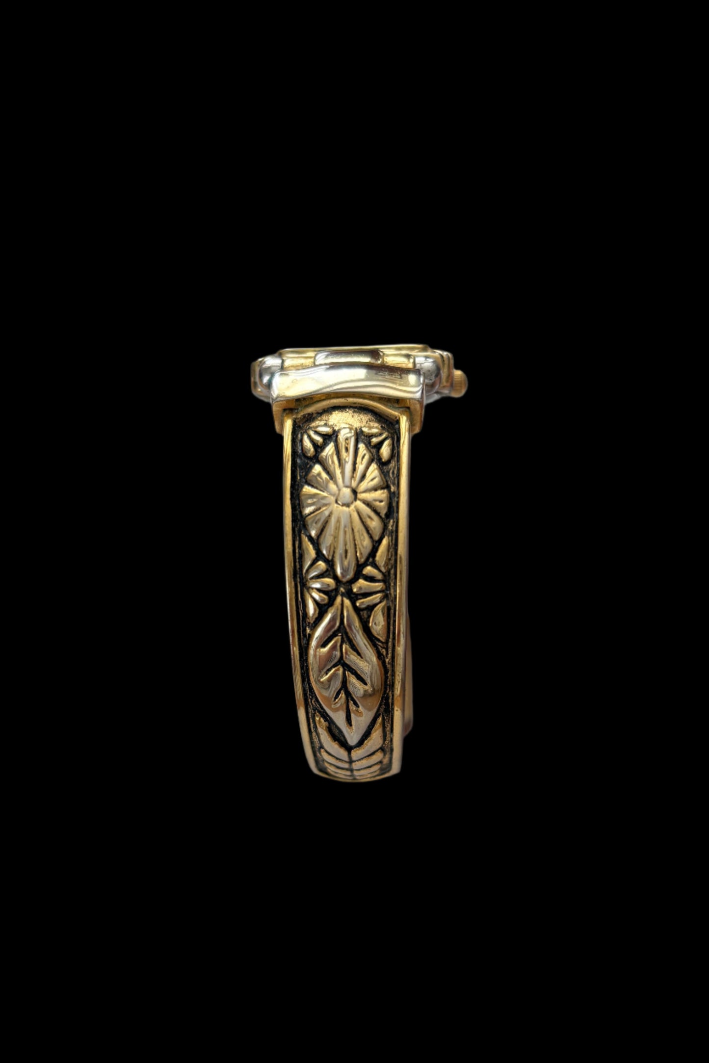 Novelle Quartz Cuff Watch
