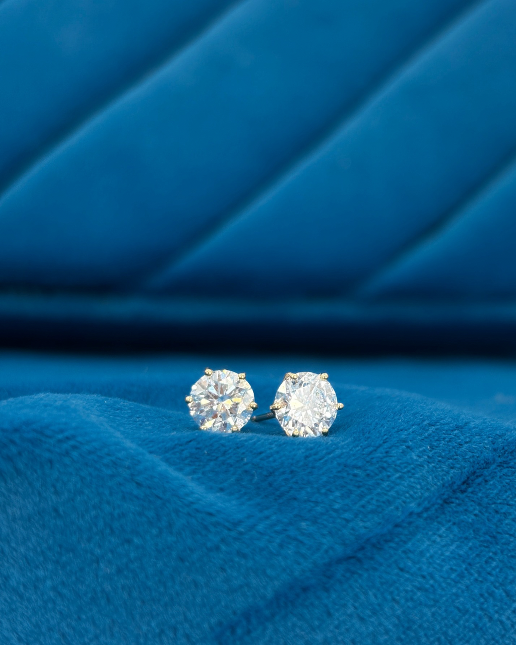 14K Gold Diamond Stud Earrings — 1.61ct