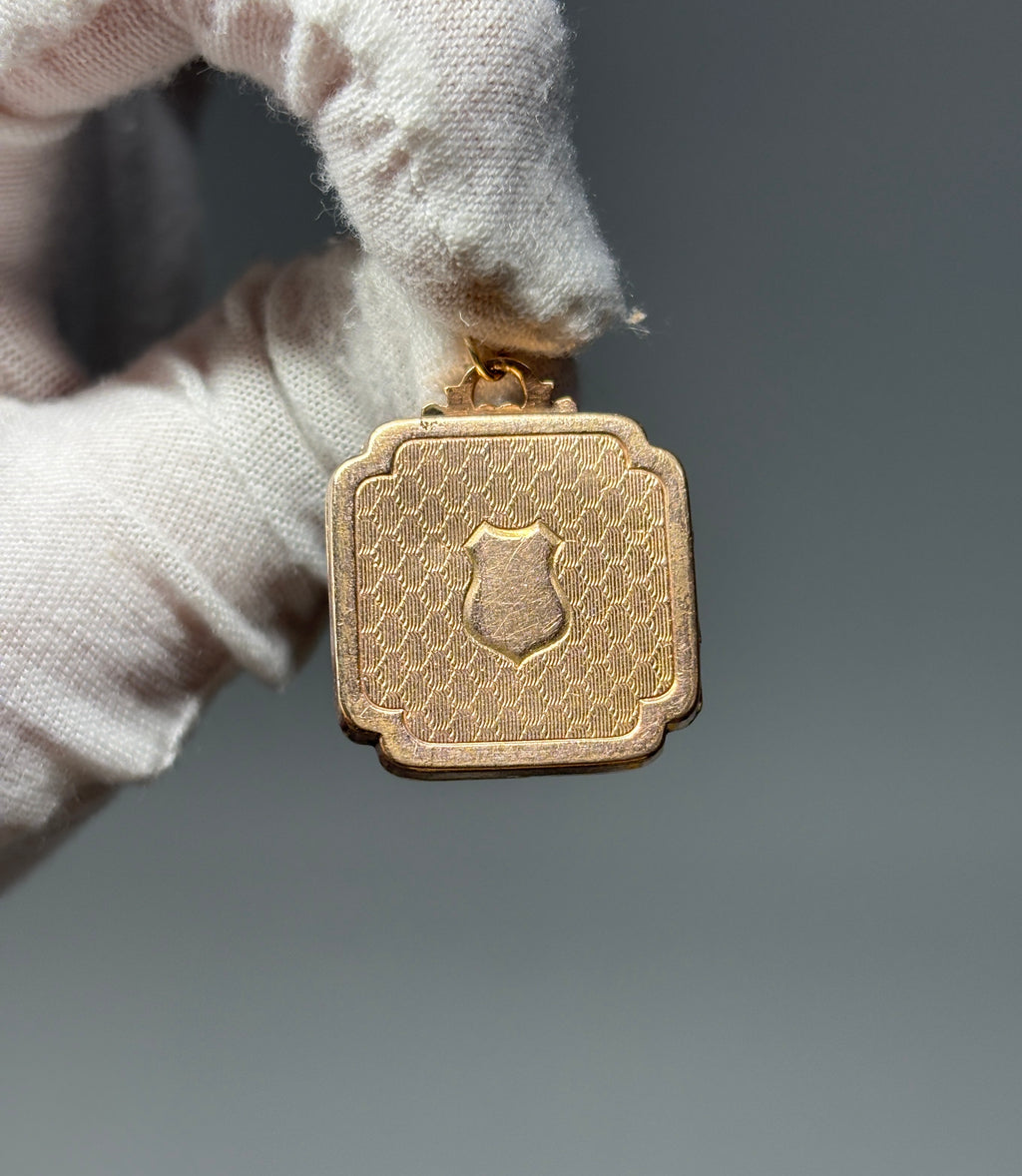 Pendentif de breloque de montre ancienne en or rose 9 carats laminé