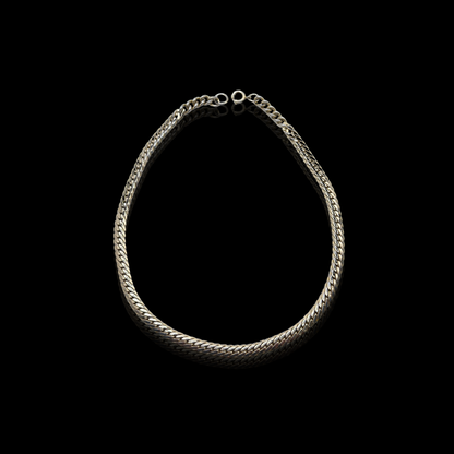 Silvertone Curb Choker
