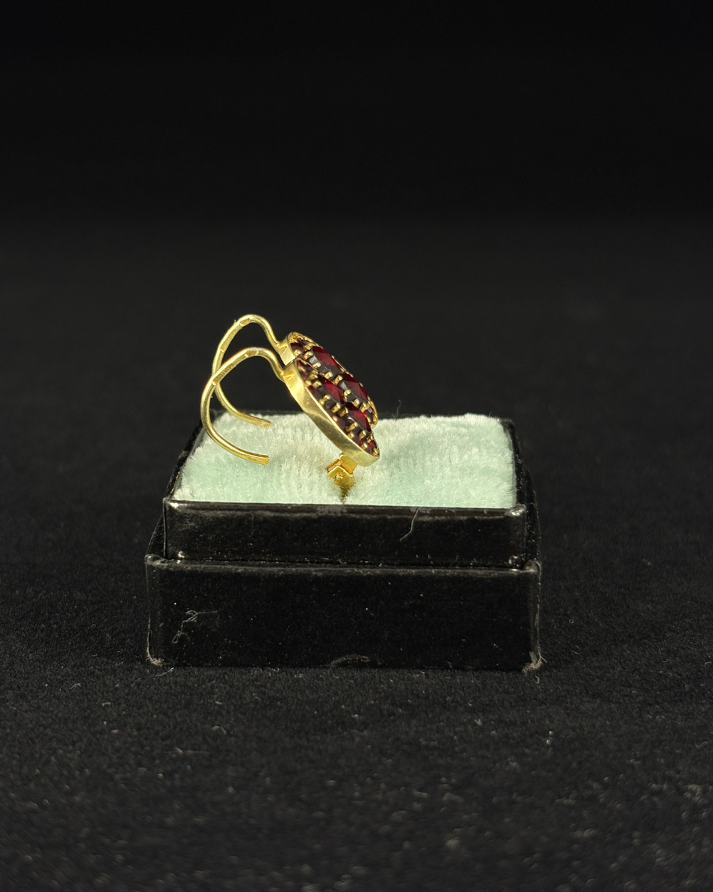 Boucles d'oreilles pendantes en grenat de Bohême tchèque