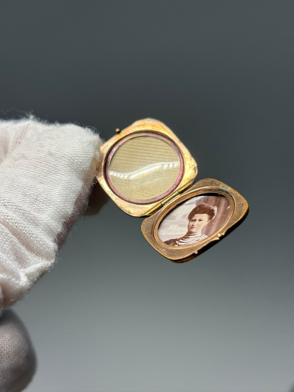 Médaillon photo diamant pâte plaqué or de l'époque édouardienne