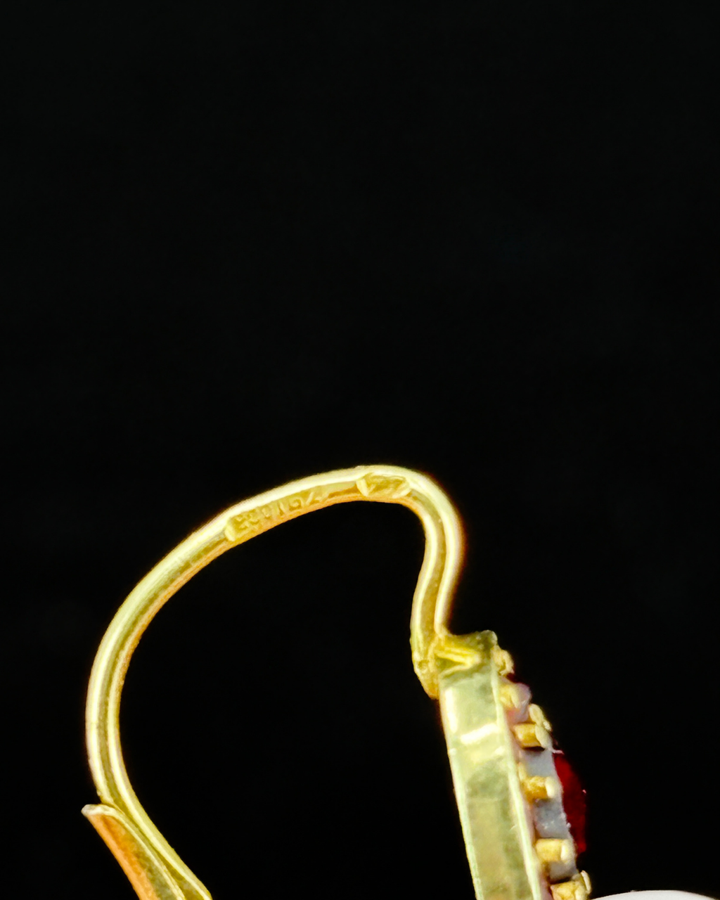 Boucles d'oreilles pendantes en grenat de Bohême tchèque