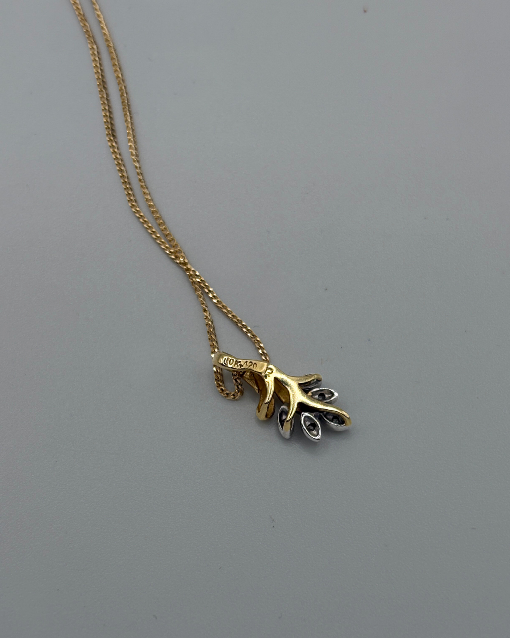 10kt Yellow Gold Diamond Leaf Pendant