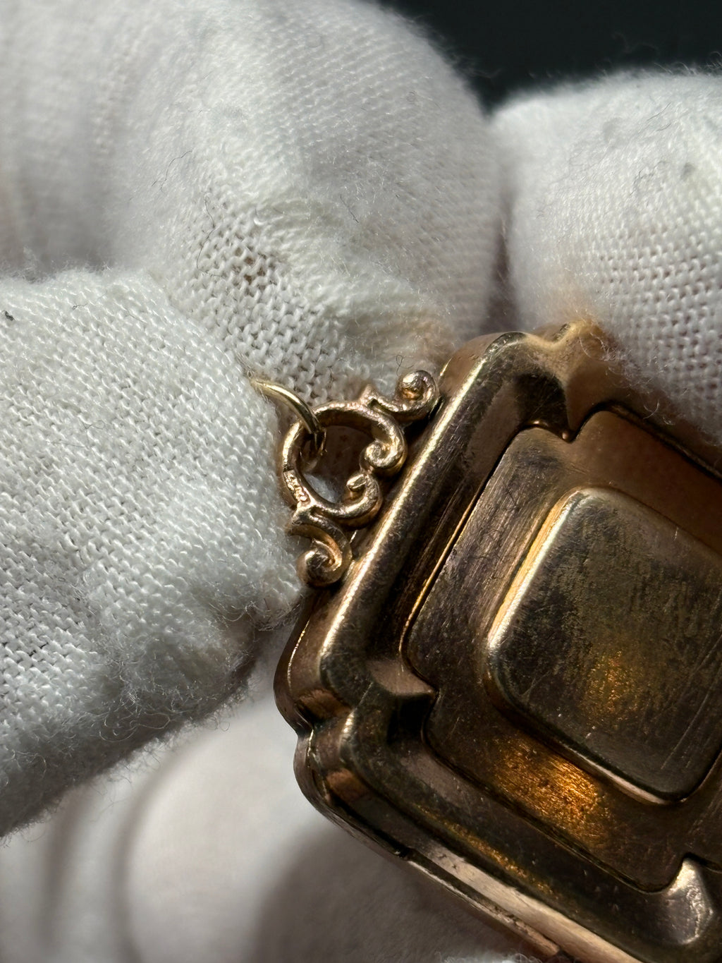 Pendentif de breloque de montre ancienne en or rose 9 carats laminé