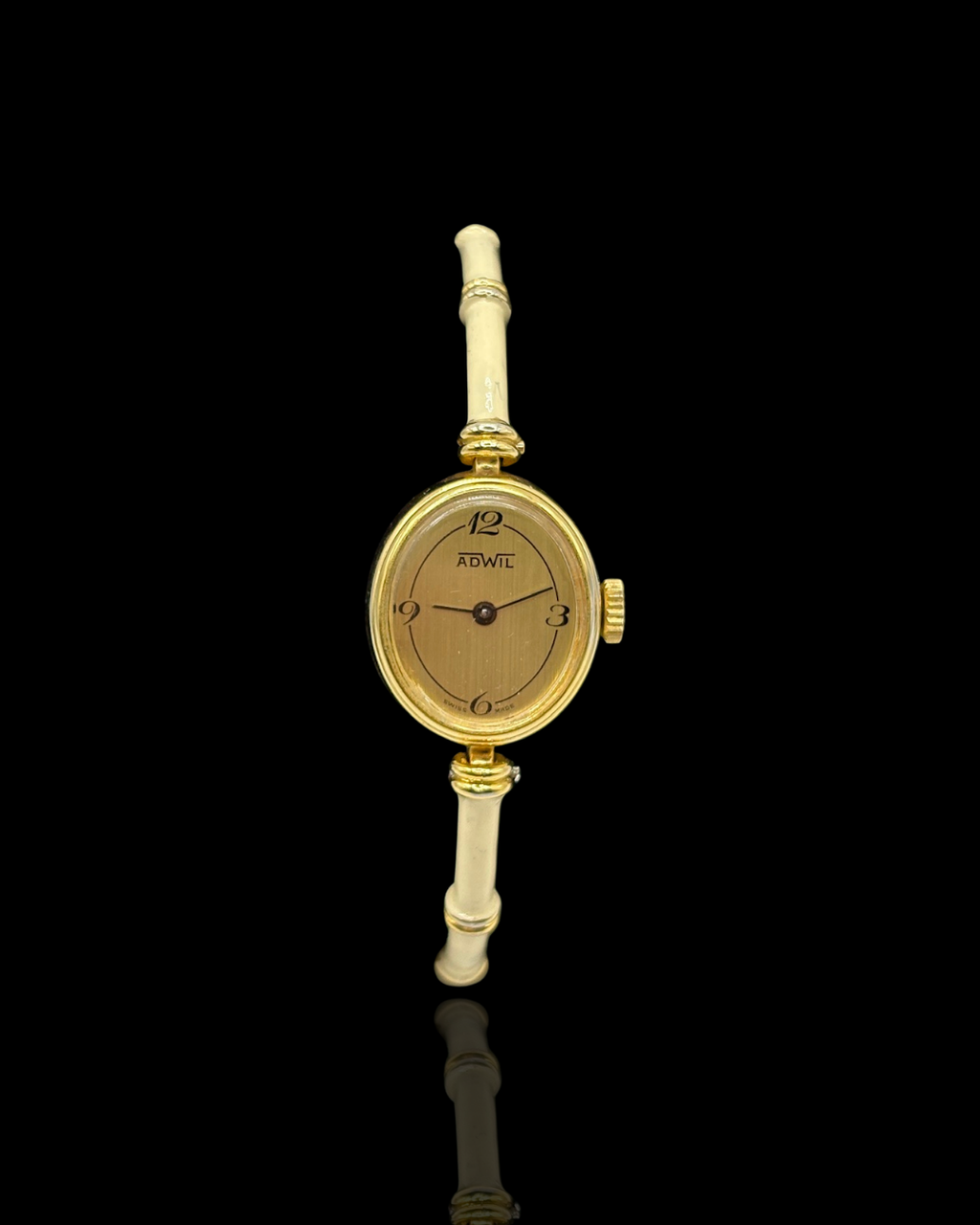 Montre AdWil en émail et bambou