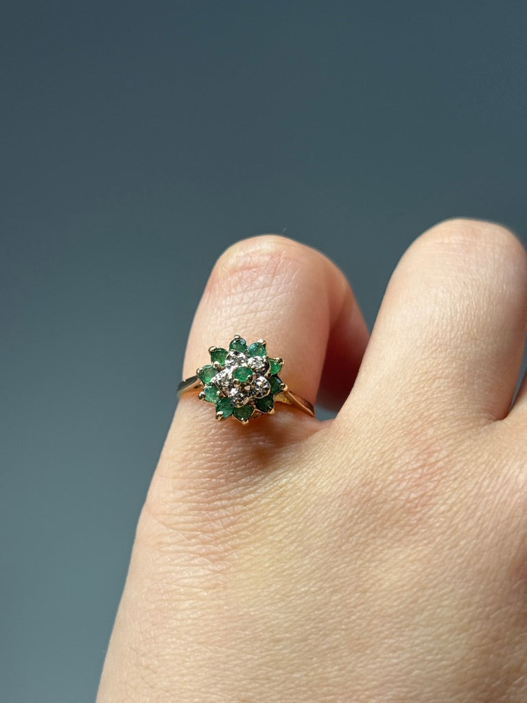 Estate 10kt Emerald & Diamond Cluster Cocktail Ring