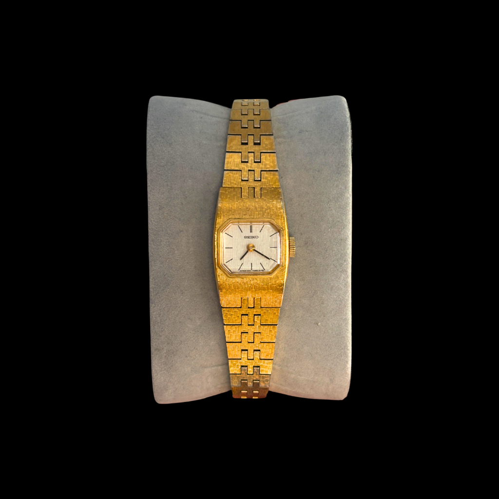 Vintage Gold Dainty Mechanical Seiko