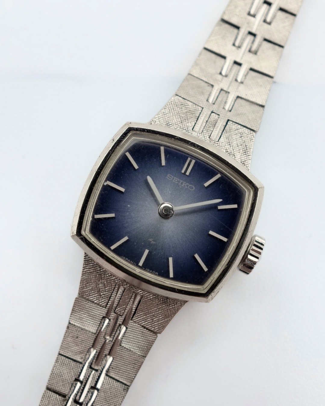 No. 31 Seiko Blue Ombre Wind-Up