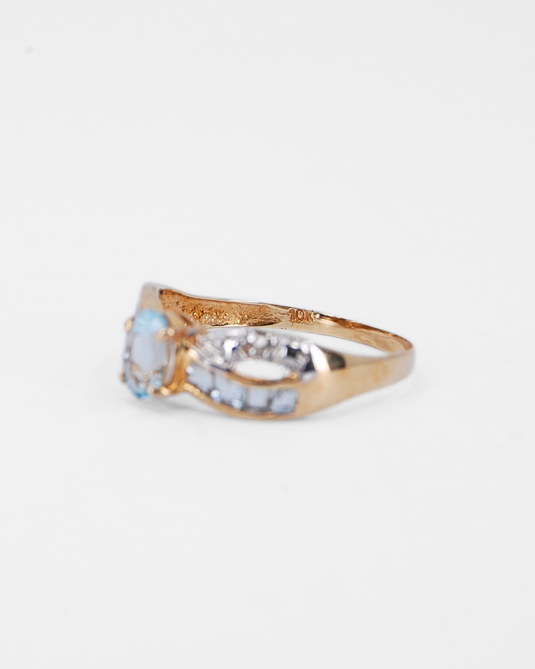 10KT Two-tone Aquamarine & Diamond Ring