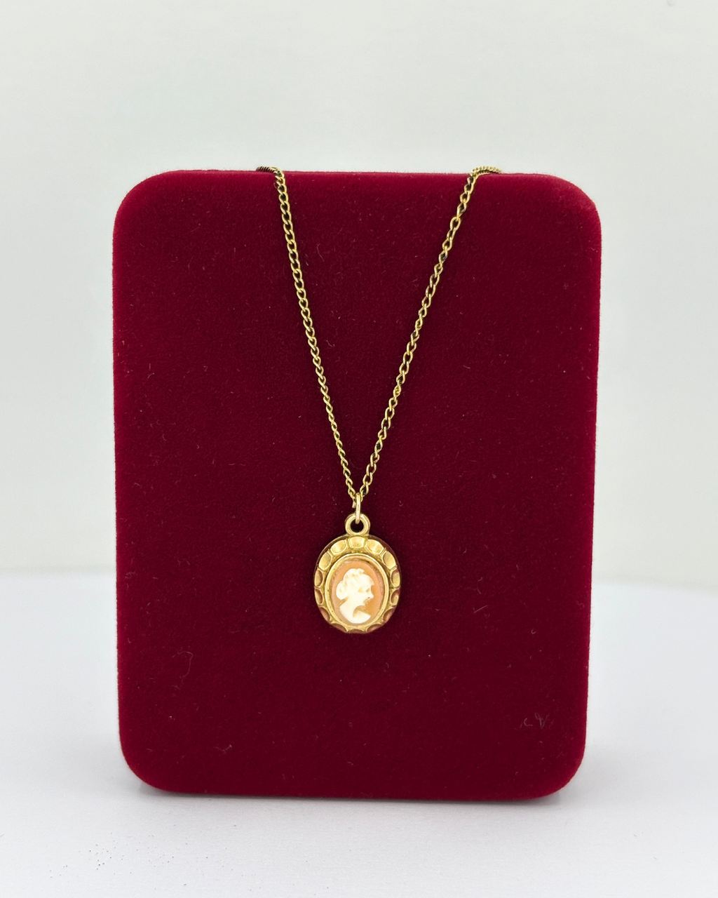 Collier camée serti clos en Or Rempli 0.74ct