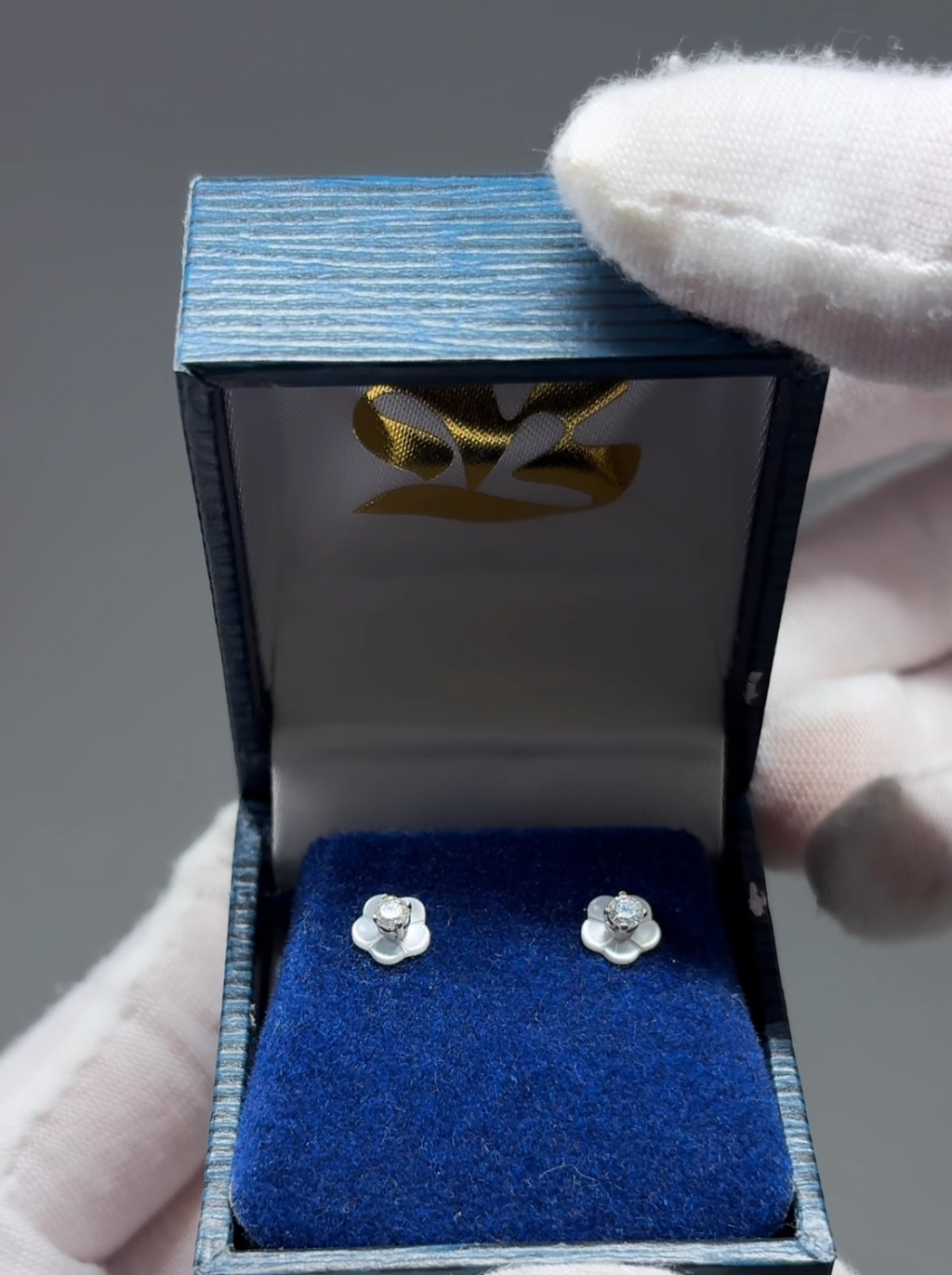 14KT White Gold Natural Diamond Studs with Removeable Mother of Pearl Earring Jackets