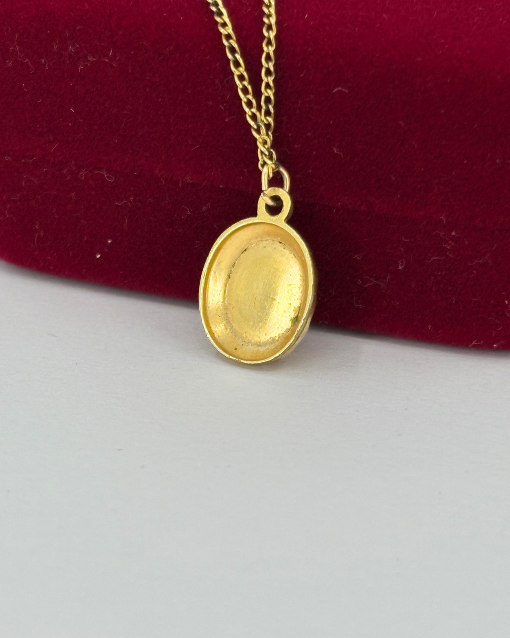 Collier camée serti clos en Or Rempli 0.74ct