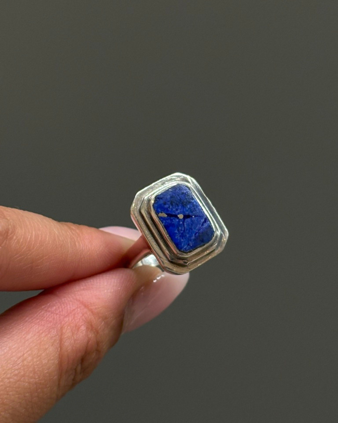 Sterling-Silber-Ring mit Lapislazuli