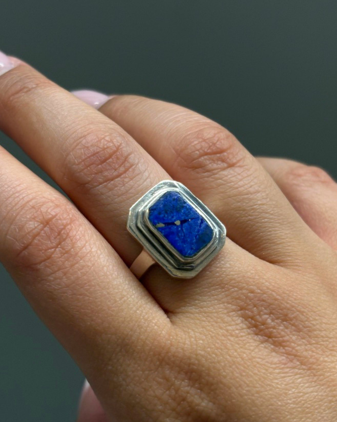Sterling-Silber-Ring mit Lapislazuli