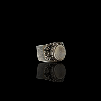 Sterling Cabachon Moonstone Ring
