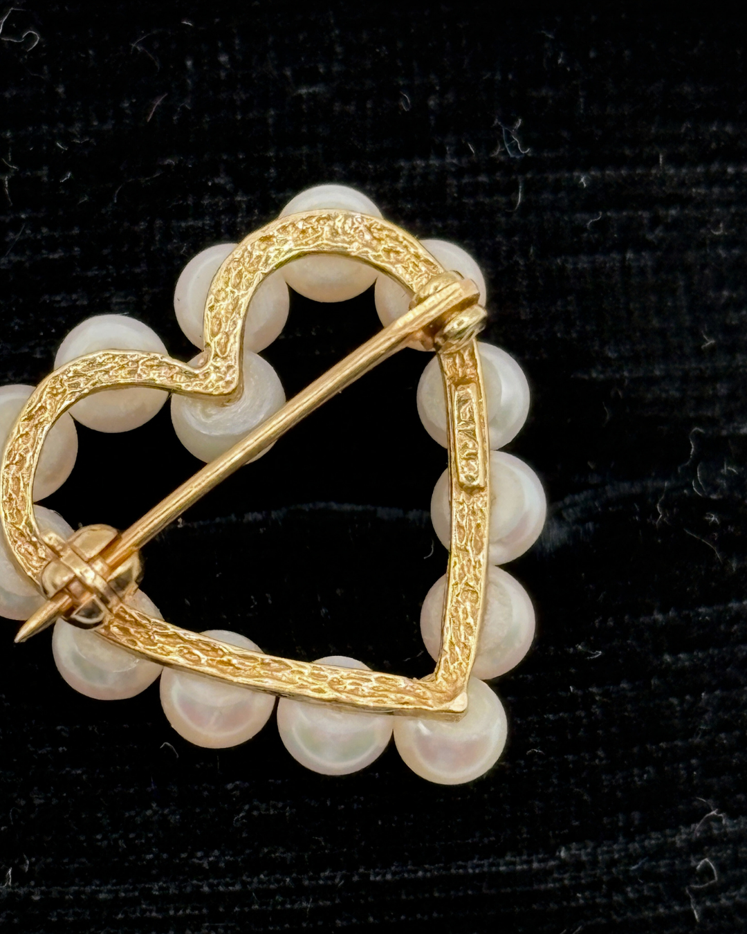 14KT Genuine Pearl Heart Brooch