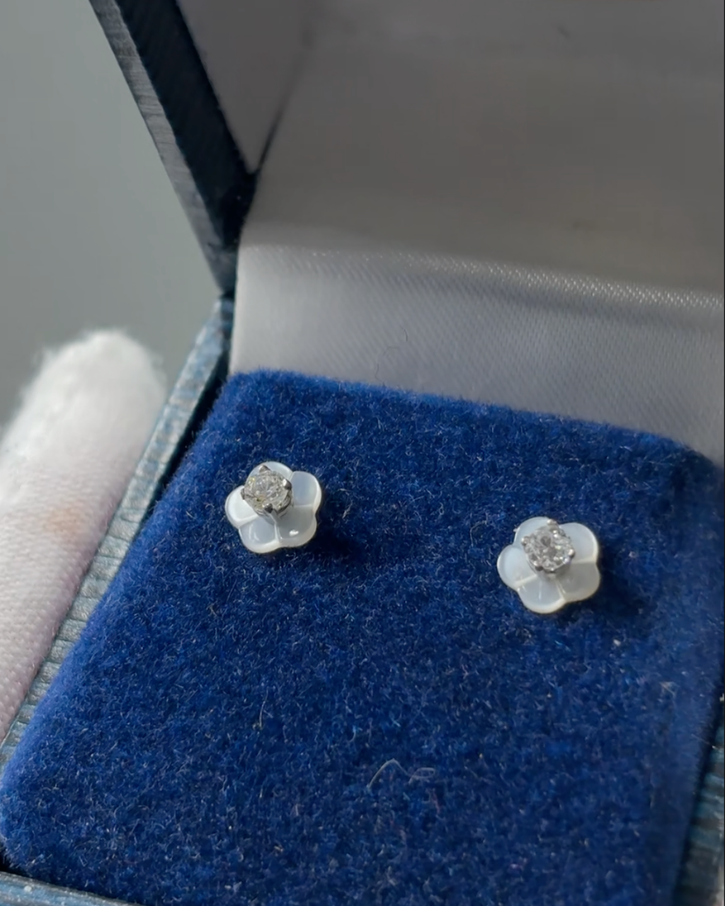 14KT White Gold Natural Diamond Studs with Removeable Mother of Pearl Earring Jackets