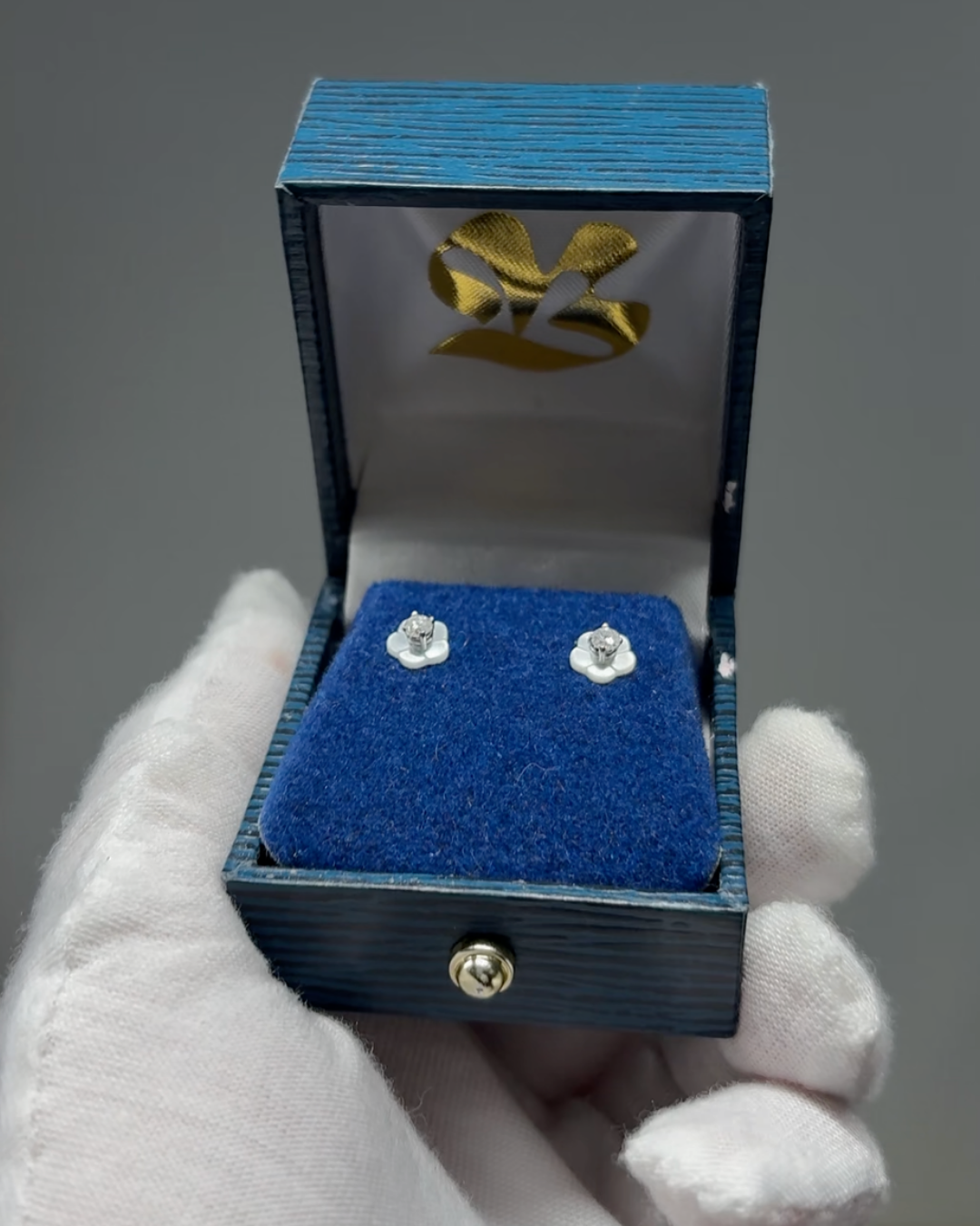 14KT White Gold Diamond Studs with Removeable Mother of Pearl Earring Jackets