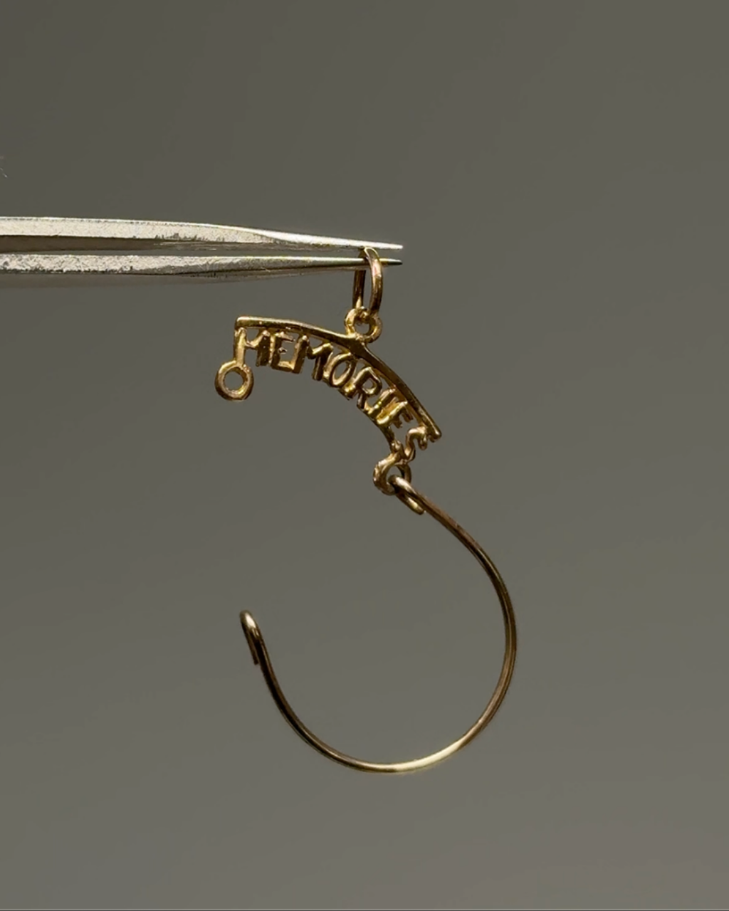 Breloque de rehaussement de souvenirs 10 carats d'occasion