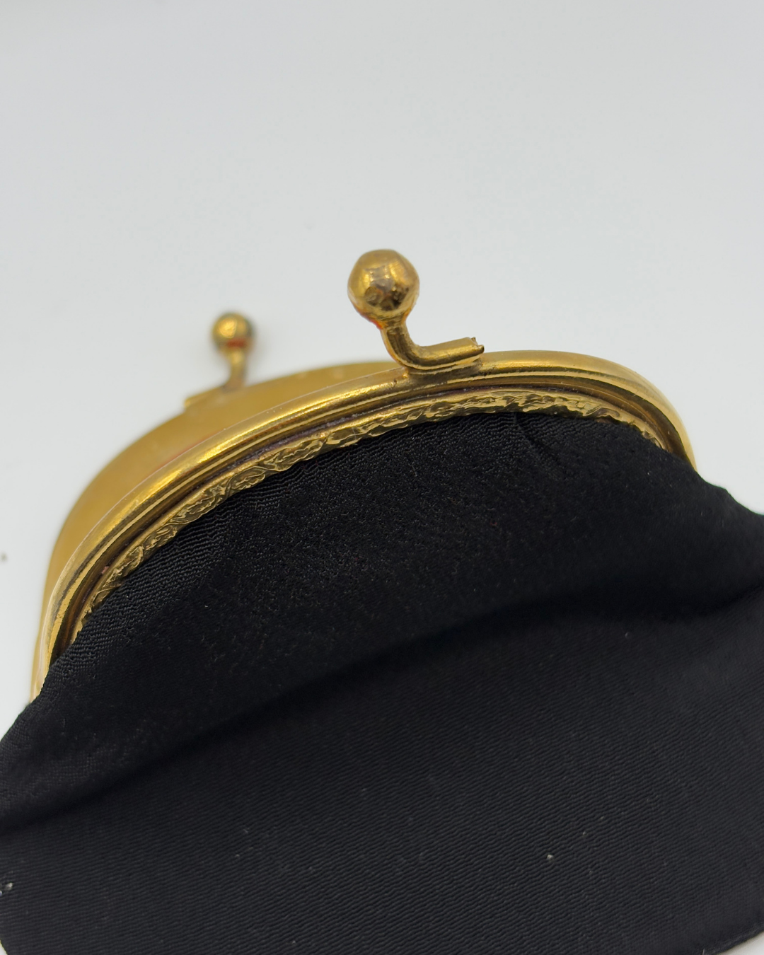 Vintage Black Coin Purse with Filigree Centre Scarab Motif