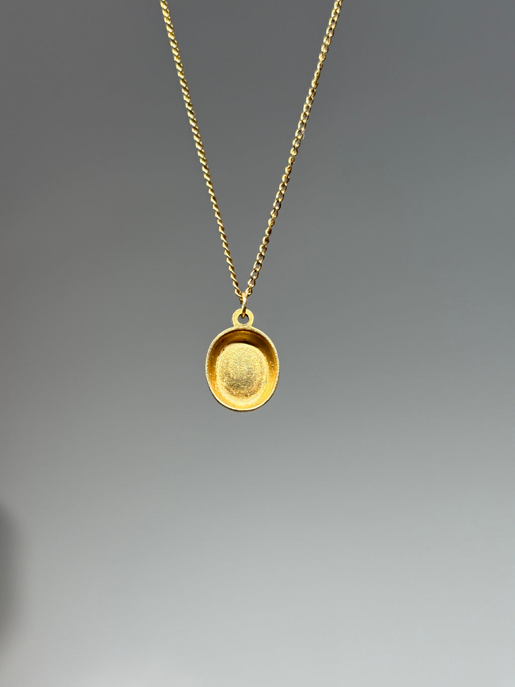 Collier camée serti clos en Or Rempli 0.74ct
