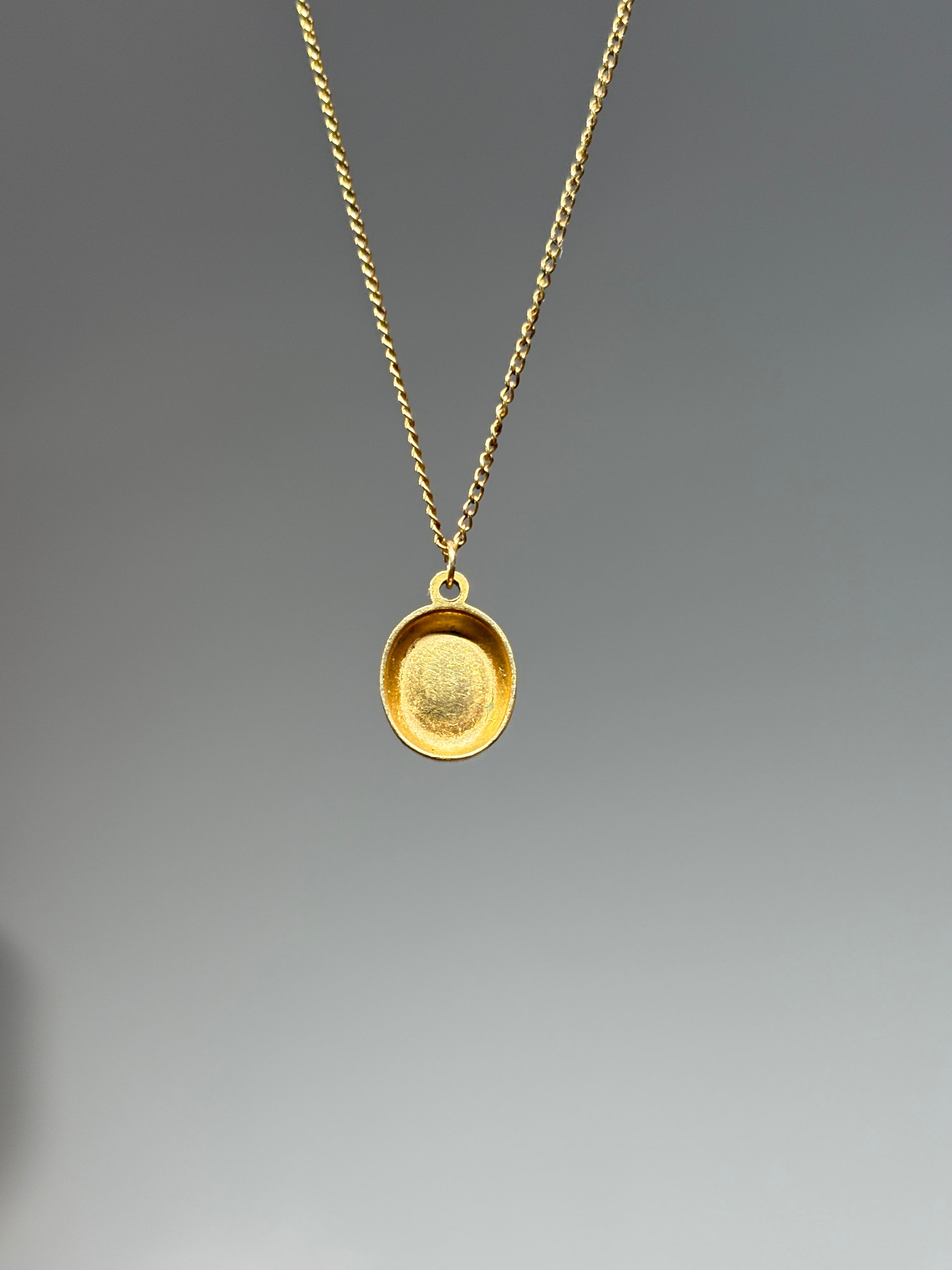 Collier camée serti clos en Or Rempli 0.74ct