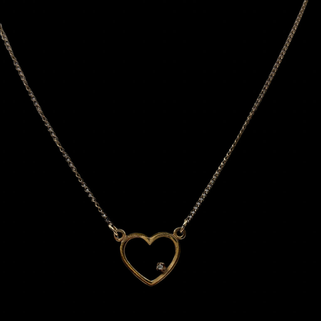 Collier ras du cou Artistry GF avec puces de diamants en forme de cœur