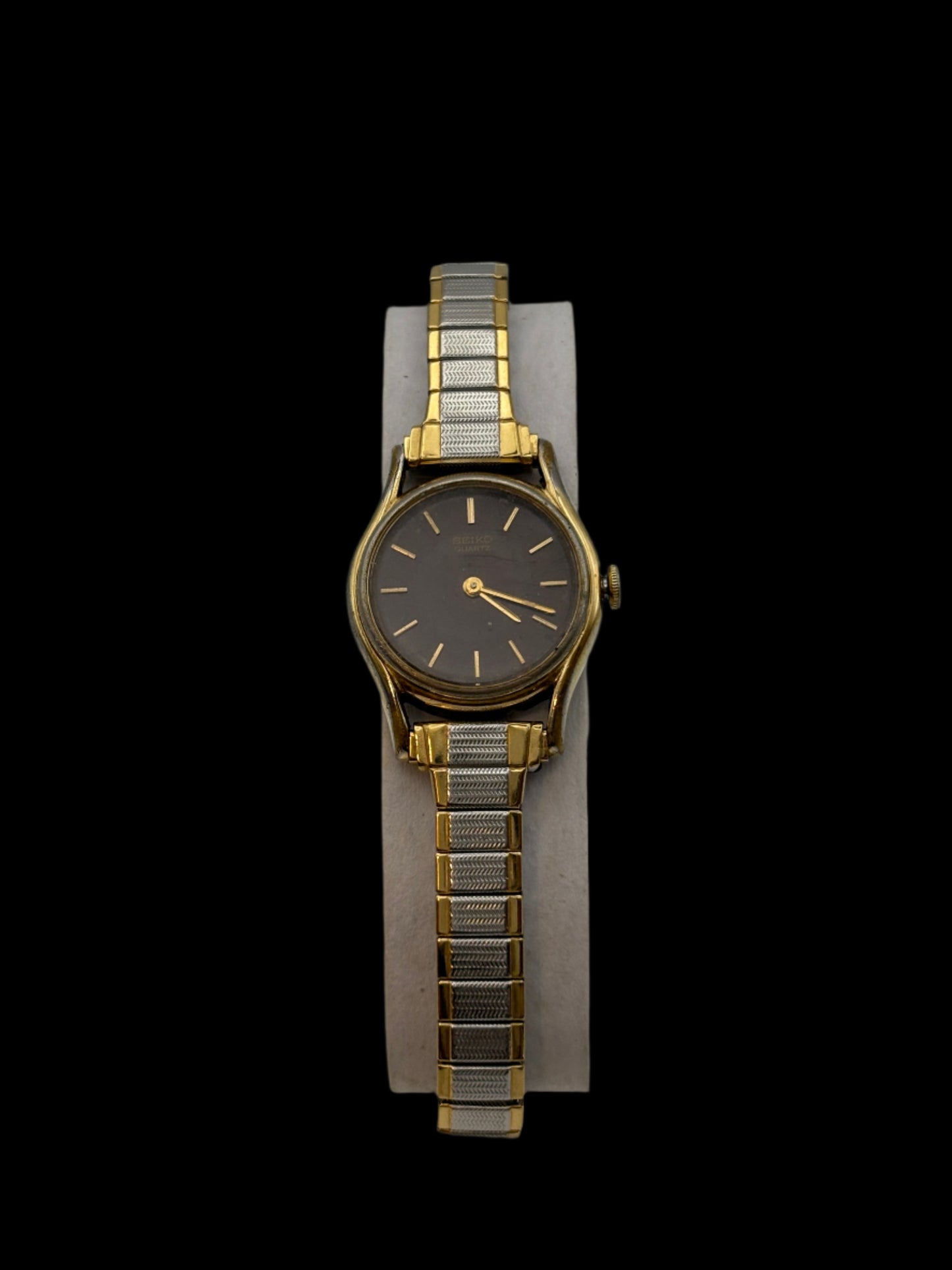 Two-tone Seiko Black Dial Expanding Band
