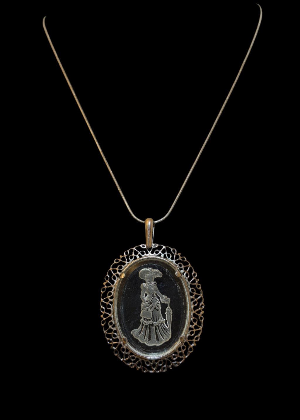 Pendentif en verre intaille Avon Victorien des années 80