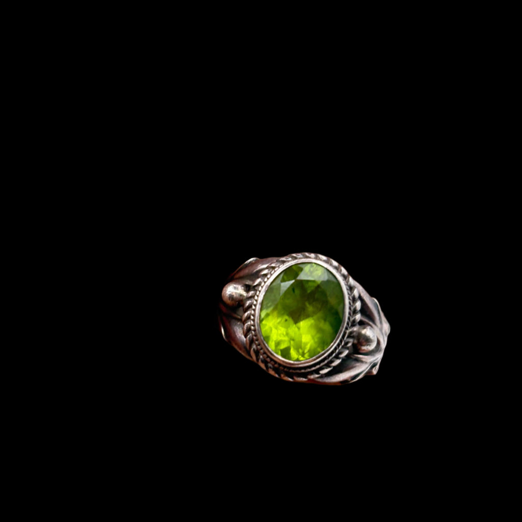 925 Peridot Ring