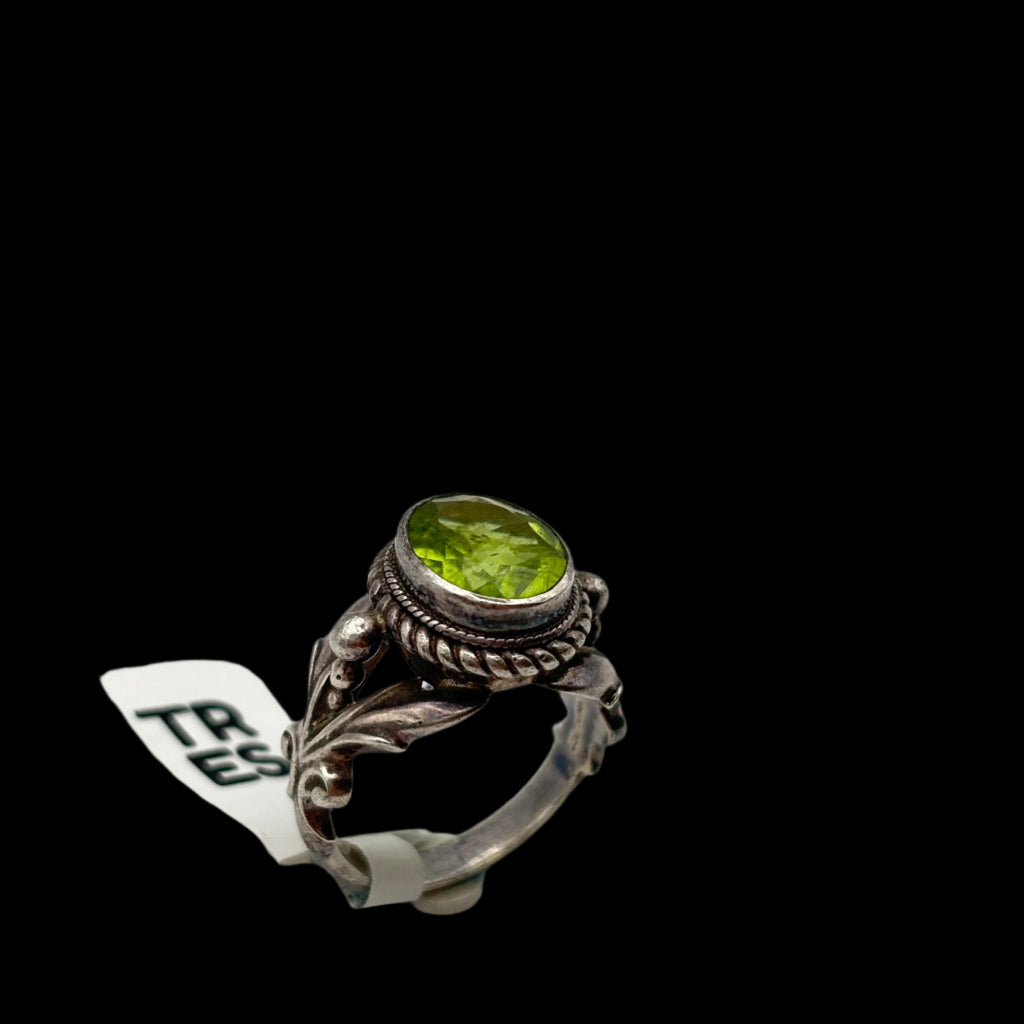 925 Peridot Ring