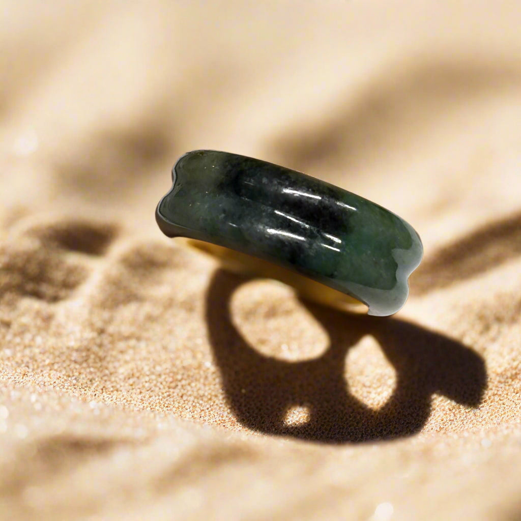 Grüner Jade-Ring