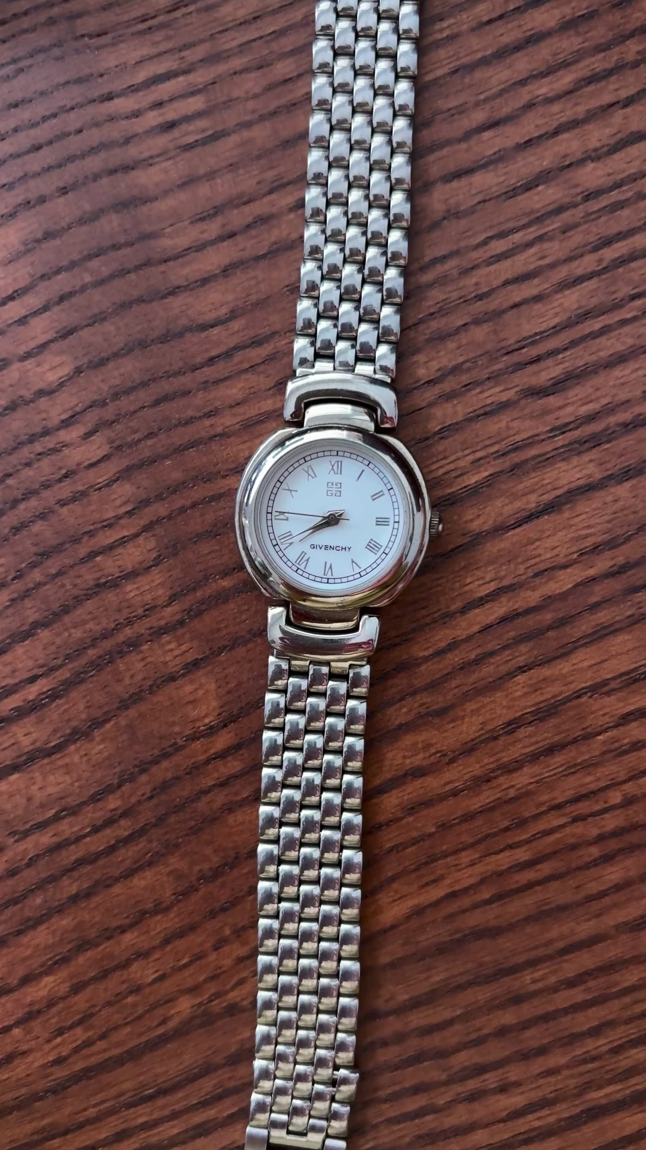 Givenchy Cruise Analog Watch