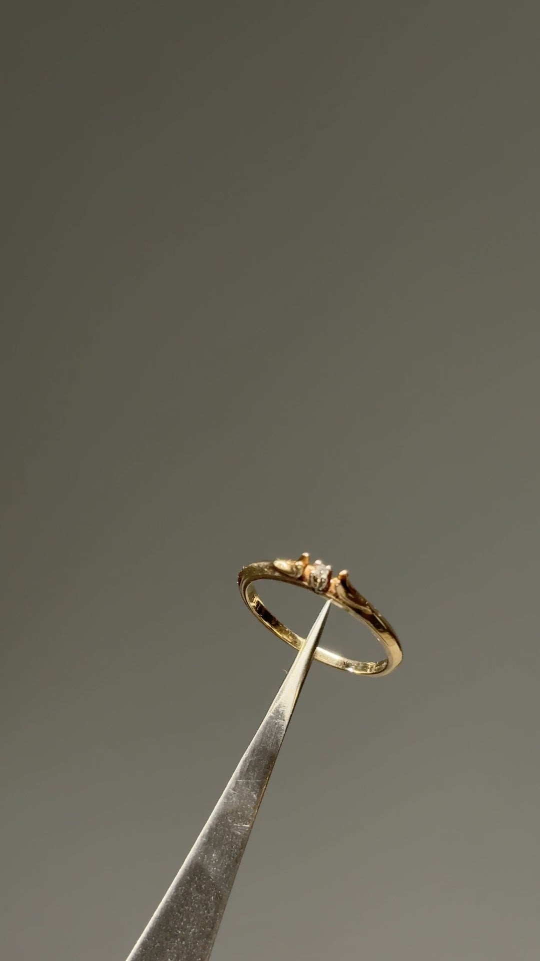 Estate 10KT Cathedral Set Diamond Ring