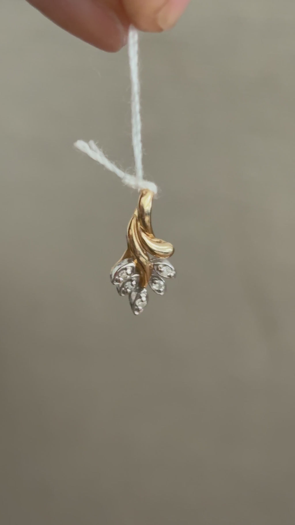 10kt Yellow Gold Diamond Leaf Pendant