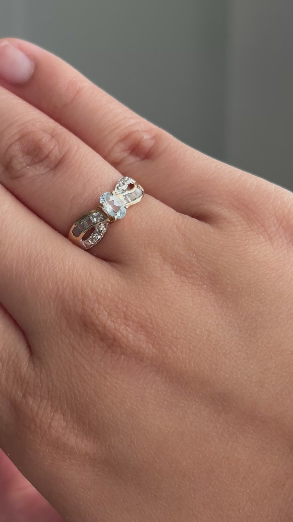 10KT Two-tone Aquamarine & Diamond Ring